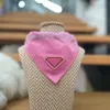 Écharpe Triangle pour animaux de compagnie rose bavoirs extérieurs réglables vêtements pour chiens chiot Teddy Schnauzer écharpes