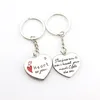 Broken Heart Nyckel Kedjesnyckling Tillbehör Mode Keychains Ringar Hållare För Lover Par Födelsedag Presenter Metall Split Smycken För Bilar