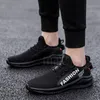 54Fashion Confortable Chaussures respirantes Légères Sneakers Hommes Résistant à l'usure antidérapante Idéal pour la course à pied et aux sports Activités de jogging sans boîte