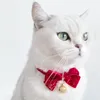 Kedi Yaka Talepleri Chirstmas Kadife Kırmızı Çan Köpekler Papyon Yaka Yardım Edilebilir Küçük Orta Doğum Günü Festivali Düğün Köpek Kediler için