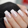 Fałszywe paznokcie jasnoróżowe Średnie długie błyszczące, błyszczące Fałszywe French French French Abs Nail Art Gradient Girl Tips Manicure Prud22