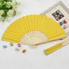 Gunsten 50 stks Gepersonaliseerde Gegraveerde Vouwen Hand Document Fan Vouw Vintage Fans Outdoor Bruiloft Baby Douche Fabriek Prijs Expert Design