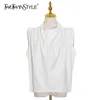 Kadınlar için Twowinsyle Beyaz Rahat Gömlek Urtleneck Kolsuz Büyük Boy Minimalist Gömlek Kadın Moda Stil 210524