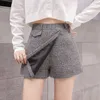 女性のための不規則な羊毛の格子縞のショートパンツのスカート冬のオフィスのショートレディースプラスサイズ戦利品ショーツフェミニノ210611