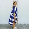 ブルーボー縞模様のローブ入浴スーツカバーアッププラスサイズのビーチウェア長い着物ドレス女性夏の水着隠蔽A806 210420