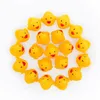 Baby Bath Water Duck giocattoli Mini anatre di gomma gialle galleggianti con suono Doccia per bambini Nuoto Spiaggia Gioca giocattolo 119 Z2