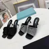İlkbahar 2022 Yeni Kristal elmas Terlik İkonik üçgen logo kare kafa yüksek topuklu kadın ayakkabı tasarımcısı kadın seksi inci Taklidi Plaj Sandaletleri Boyut 35-42