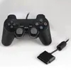 Poignée du contrôleur câblé pour le mode de vibration PS2 Contrôleurs de jeu de haute qualité joysticks Produits applicables PS2 HOST BLACK Color7417846