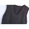 Streetwear Women V-Neck Sweater Tanks Fashion Ladies Grey Twist Knitted Tops Causal Female Chic Short Vest Girl Pullover 210427