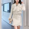 Gratis Runway Lady Wool 2 Piece Set Winter Women Luxury Diamond Bow Gold Short Tweed Jacket Coattassel Skirt 210524