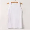 夏の綿の女性のタンクトップフィットネスセクシーなノースリーブベストシャツスポーツTシャツレディースボトムティングティーストリートウェアホワイトタンク