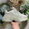 Triple S Sneakers Designers Plate-forme Hommes Femmes Casual Chaussures 2021 Beige Luxurys Paris 17FW Tout Blanc Vitesse Noir Rose Vintage Papa Formateurs En Plein Air