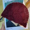 Femmes Chapeau Vintage Crochet Tricoté Fleur Bonnet Dames Printemps Été Skullies Bonnets Femme Rétro 211119