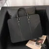 Factory wholesale men handbag England Style printeds shoulder bag Classic printed business briefcase waterproof wear-resistant leather messe
