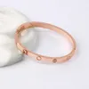 Volledige liefde gouden armband 18K vergulde diamanten armband Valentijnsdag cadeau Trendy mensen moeten gaan winkelen met allerlei soorten o3878760