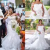 2021 lindos lace sereia vestidos de casamento vestidos de noiva árabe aso ebi apliques de cristais frisados ​​fora do ombro tule varrer treinar vestido de marraige plus size