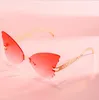 En gros Unique Sans Monture Irrégulière Papillon Cat Eye Lunettes De Soleil Pour Femmes Élégant Gradient Alliage Lunettes De Soleil Overszie Shades