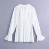 Automne Femmes Col En V Noeud Papillon Pressé Pli Chemises Blanches Femme Smock À Manches Longues Blouses Casual Lady Lâche Tops Blusas S8221 210430