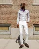 Weiße Slim-Fit-Herrenanzüge mit spitzem Revers, männliche Smokings für Hochzeitsblazer, schwarzer Mann, Bräutigam tragen zweireihige Prom-Jacken mit Hosen