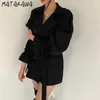 Matakawa Français Revers Double boutonnage Femmes Veste Corée Chic Automne Simple Était Mince Couleur Solide Manteau Droit Femme avec Ceinture 210513