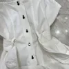 Белое зашнуровать жилет для женщин квадратный воротник без рукавов повседневная корейские танк вершины женские мода одежда 210524