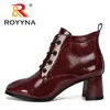 Royyna 2021 جديد مصمم النساء الأحذية الأزياء ساحة تو عالية الكعب أحذية المرأة مثير الخريف الشتاء الكاحل التمهيد