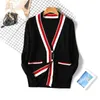 Pull veste femmes automne style col en V à manches longues coréen collège tricot rayé contraste cardigan 210520