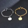 Link, Chain 1 PCS / 2 PCS Retro Elizabeth Coin Charme Pulseiras Para Mulheres Jóias, Antioxidante Aço Inoxidável Cubano Curb Feminino Acessório