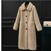 Inhemska fårskjuvande kappa Kvinnors Fur Medium och Long Middle Aged Granular Velvet Koreansk Lady Lace Up Ull Coat 211213