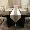 Tavolo in stile europeo Runner Flanella Diamante Nero Silver Silver Strass Copertura del cuscino per la decorazione della festa della casa 210708