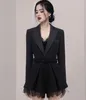 Vintage preto laço patchwork cinturão jumpsuits mulheres primavera entalhado pescoço de perna larga macacão de curta dolas veste desgaste negócios playsuits 210518