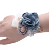 花嫁のためのブーケ女の子の手首の花ブローチ手花束