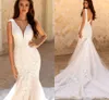 Luxury Lace Flowers Boho Bridal Gown 2022 Ny Sexig V-Neck Backless Bride Mermaid Bröllopsklänning Vestido de Novia Robe Marie