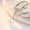 8MM Natural Natural Pearl Jewelry Collar de clavícula Colgante para mujeres V Forma Circón Regalo de boda con caja de aniversario Jewelllery esposa