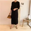 Koreanische gestrickte Frauen lange Pullover Kleid Herbst volle Hülse O-Ausschnitt solide Mode gerade Kleider Casual Damen Vestidos 210513