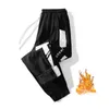 Inverno spesso caldo Plus Fleece Cargo Pants Uomo New Streetwear Casual Jogging Sweatpant Uomo Moda Hip Hop Plus Size Pantaloni 7Xl G220224