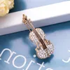 Pins, broscher Sunspicems Trendiga Kvänner Violin Brosch Pins Guldfärg Crystal Kids Smycken Gift