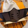 Moda Tasarımcısı Parti Maskeleri 2021 Erkek Kadın Anti Toz Yeniden kullanılabilir Yıkanabilir Deri Yüz Unisex Açık Lux Bez ile Kutu Çanta