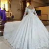 Robes de mariée perlées en cristal scintillant 2022 à manches longues gonflées cathédrale Train dentelle florale grande taille robe de mariée royale