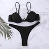 Kvinnors badkl￤der 2022 Sexig push-up bikini upps￤ttningar massivt svartvit l￥gklippt strandbaddr￤kter f￶r kvinnor V-ringad vadderad baddr￤kt takniki