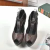 Clássico Moda Slides Sandálias Senhora Sandálias Sandálias de Verão Designer Fivela de Metal Tamanho Grande Couro Bottom Weeled Women Shoe Bagshoe 3900