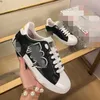 Streetwear Men Designer Skor Svartvitt Cool Luxury Mens Casual Sport Sko Flat Sneakers Högkvalitativ MKJ41568