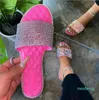 2021 Amazon desejo Estação Independente 2020 Novos Sapatos Femininos Cross-fronteiriços Comércio Exterior Plus Size Flat Strinestones Use chinelos femininos.