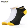 Marka Onemix 6 par biegunowych Skarpetki Bawełniana poduszka oddychająca sporty na świeżym powietrzu do spacerów Crew Sukienka Black Socks Y1222