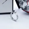 Anello in lega placcata oro argento di qualità Anelli di alta qualità per donna Stilista Fornitura di gioielli per personalità semplice