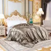 Conjuntos de cama Conjunto de seda de cetim Home Têxtil King Size Cama de cama Roupas Duveta Capa Fronhas