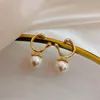 Orecchini di perle femminili 2021 Trendy temperamento coreano High-end elegante tendenza squisita piccoli orecchini a bottone pendenti lampadario264H