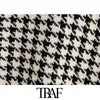 Traf女性のファッション特大のニットベストセーターVネックノースリーブサイドベントルーズ女性ウィストコートシックトップ210415