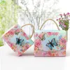 AVEBIEN Sacs-cadeaux d'événement de mariage Dessert Décoration Papillon Fleurs Boîte de bonbons en papier pour la décoration de mariage Beau cadeau 50pcs 210724