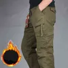 Zimowe męskie spodnie ładunkowe podwójne warstwa polaru ciepłe grube kamuflaż wojskowy taktyczne bawełniane spodnie męskie Baggy spodnie dorywczo 211112 \ t